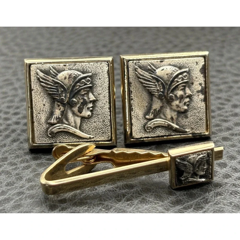Vintage Shields Roman Soldier Helmet Cufflinks Gold Tone Tie Bar Set